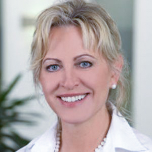 DR. MARIA MAI DR. MARIA MAI