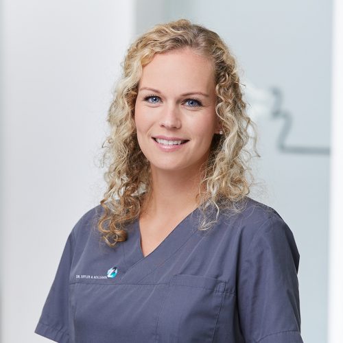 DR. LEVKE ENGLERT DR. LEVKE ENGLERT